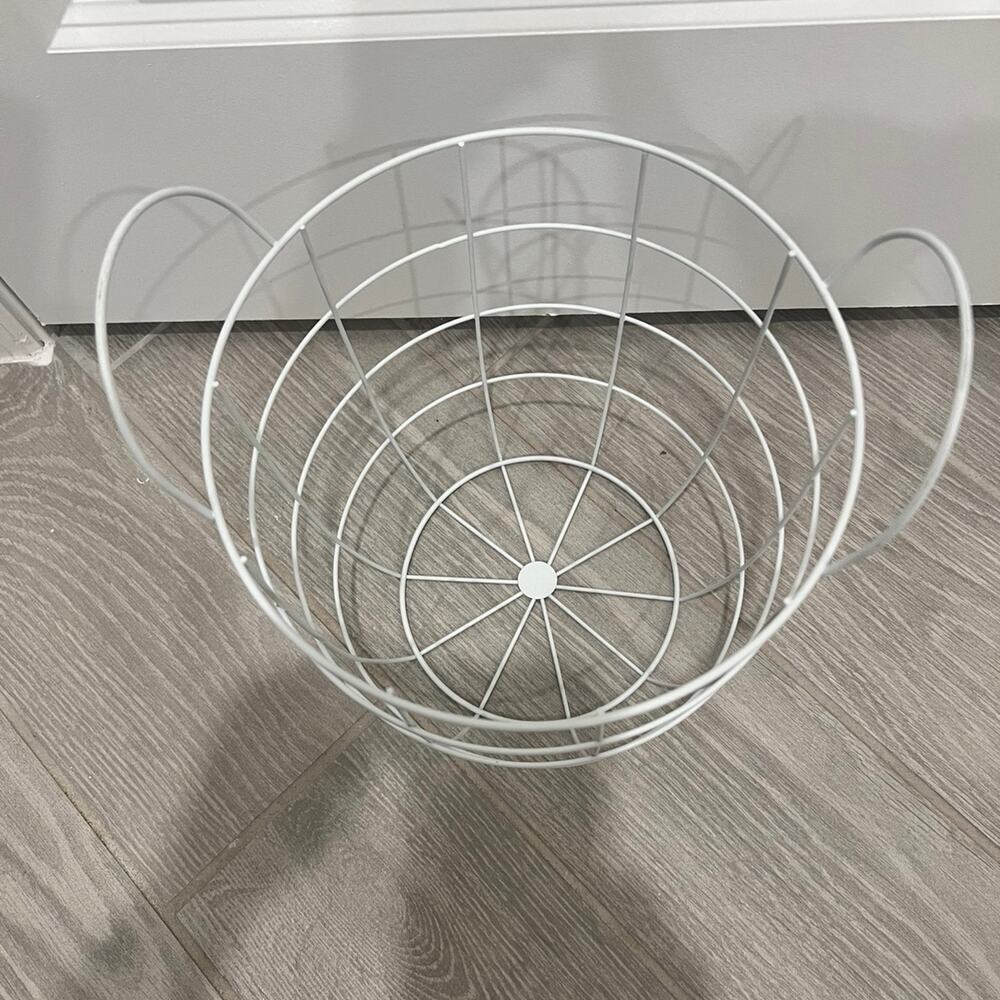 White Wire Basket - Picture 2 of 4